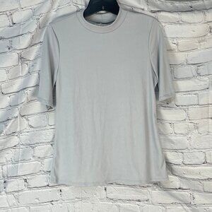 Foundist T shirt. Size L